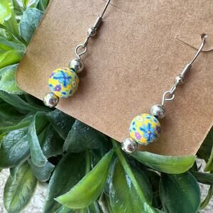 NEW Viva Beads Handmade Clay Round Yellow Floral Print Dangle Earrings